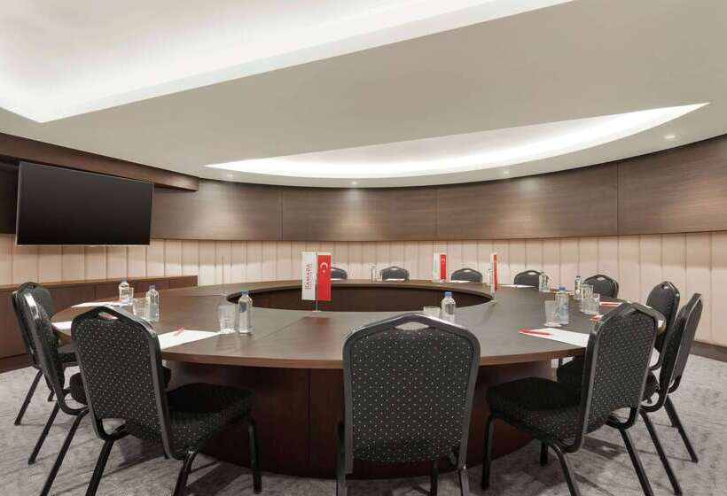 בית מלון כפרי Ramada By Wyndham Isparta