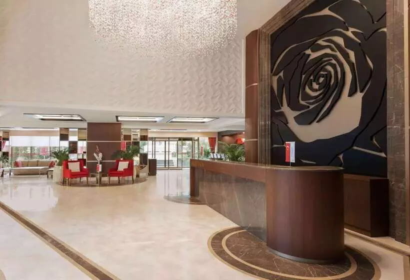 ホテル Ramada By Wyndham Isparta