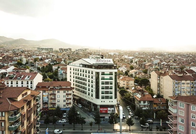 בית מלון כפרי Ramada By Wyndham Isparta