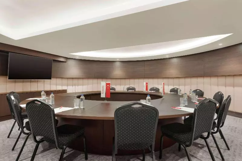 ホテル Ramada By Wyndham Isparta