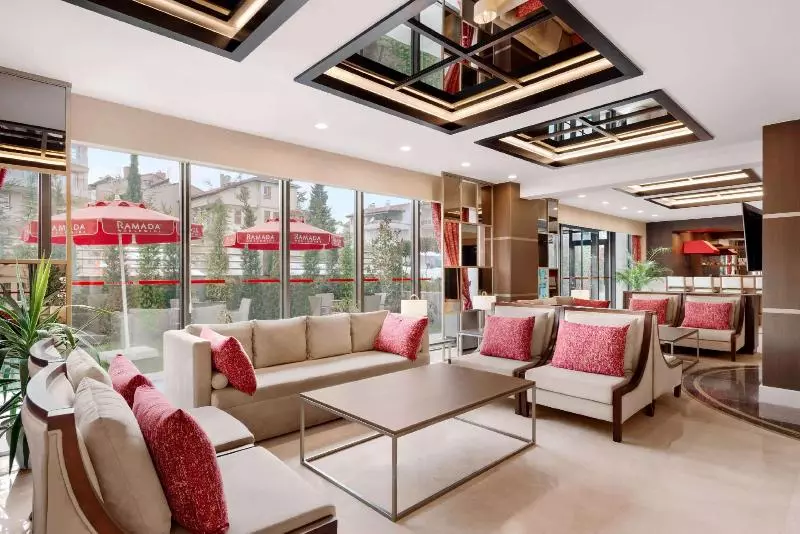 ホテル Ramada By Wyndham Isparta