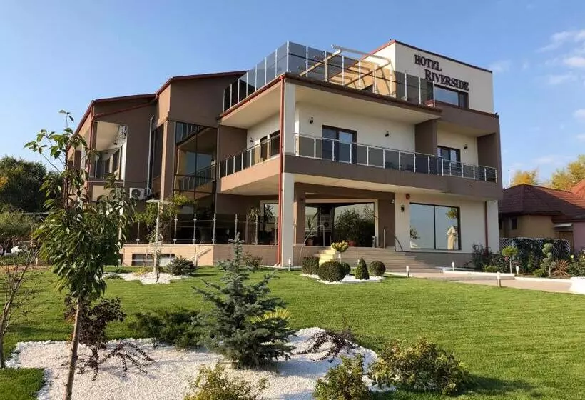 هتل Residence Riverside