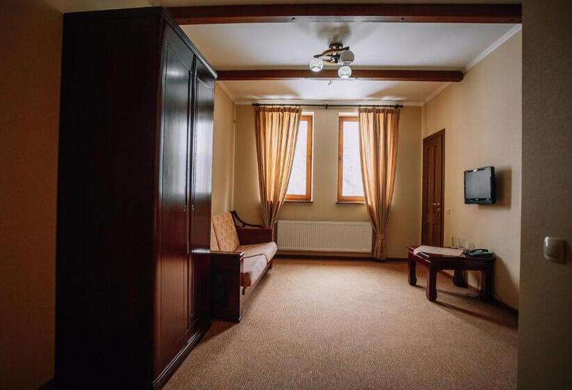 Отель Shovkova Kositsya