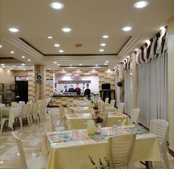 هتل The Oruro Inn