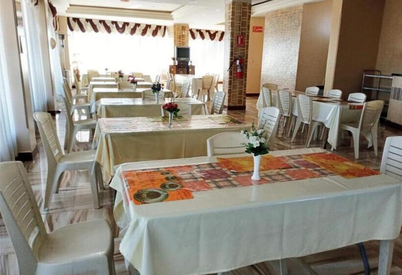 هتل The Oruro Inn