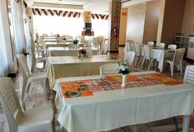 هتل The Oruro Inn