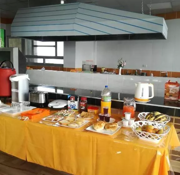هتل The Oruro Inn