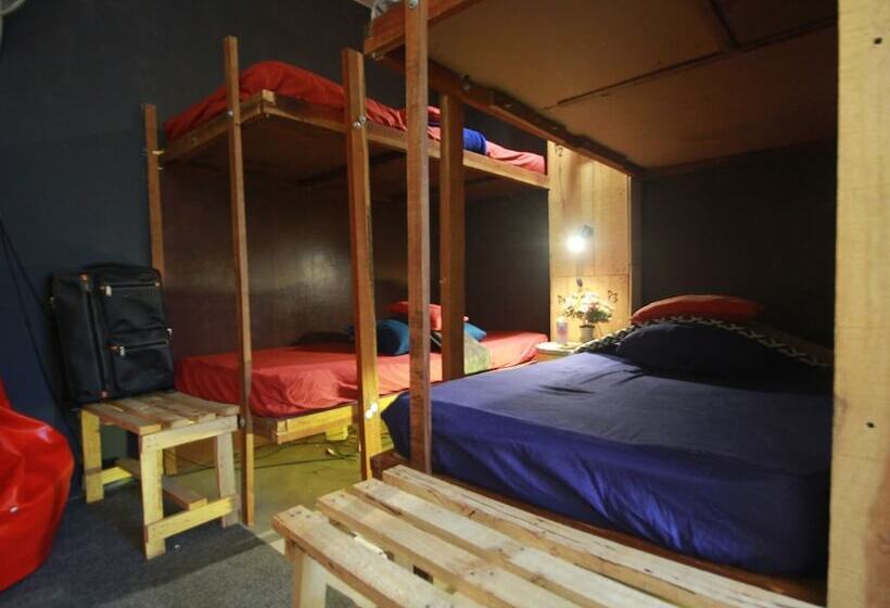 Pak Inn Hostel Hat Yai