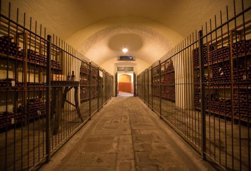 مبيت وإفطار Agriturismo La Fattoria Di Capezzana