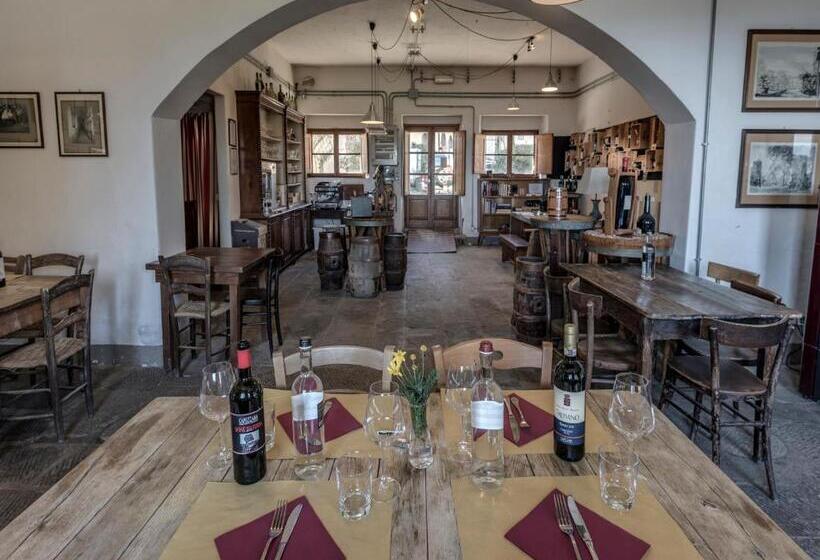 مبيت وإفطار Agriturismo La Fattoria Di Capezzana