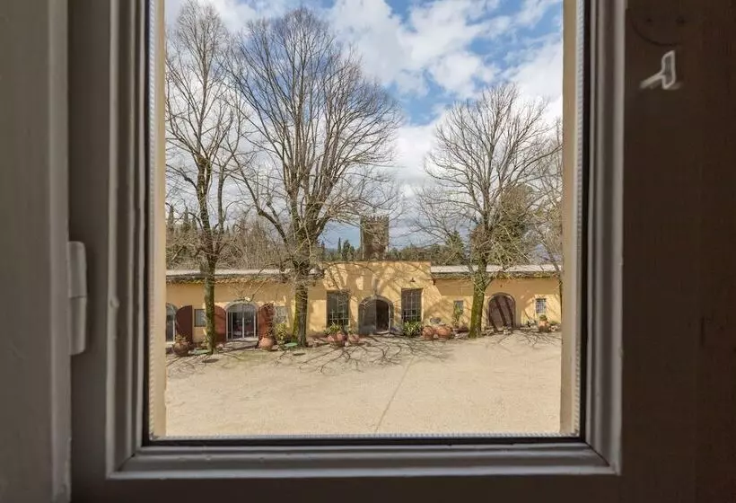 Aamiaismajoitus (B&B) Agriturismo La Fattoria Di Capezzana