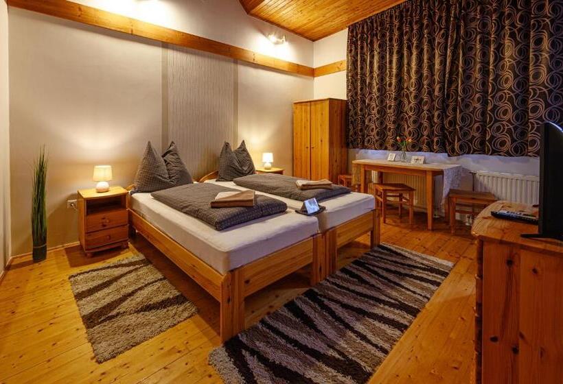 ベッドアンドブレックファースト Nádasdi Ház