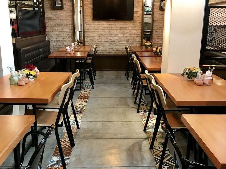 Szálloda Achievers Airport