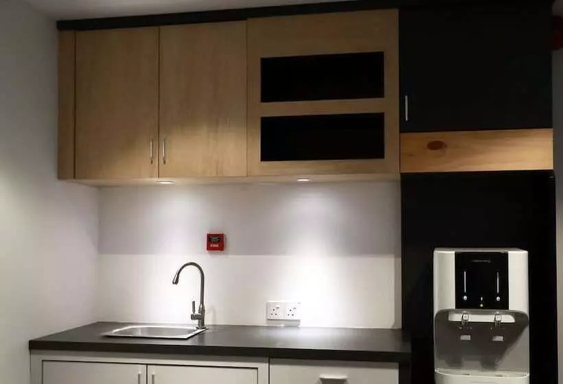ホテル De House
