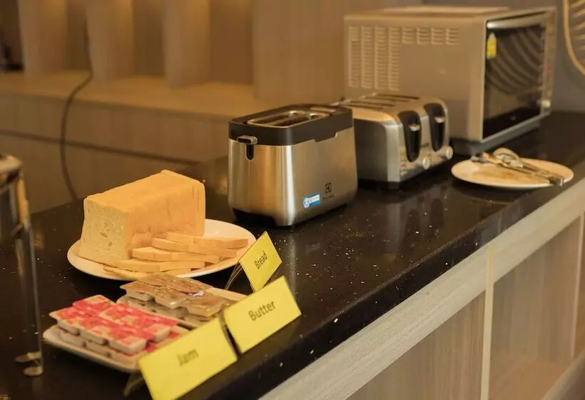 ホテル Confetti Garden