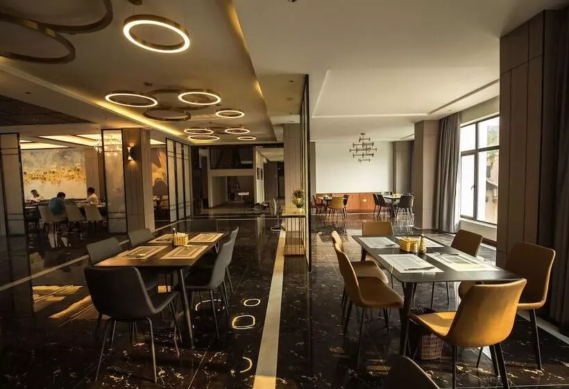 ホテル Confetti Garden