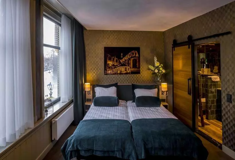 هتل Slapen Bij Hofman