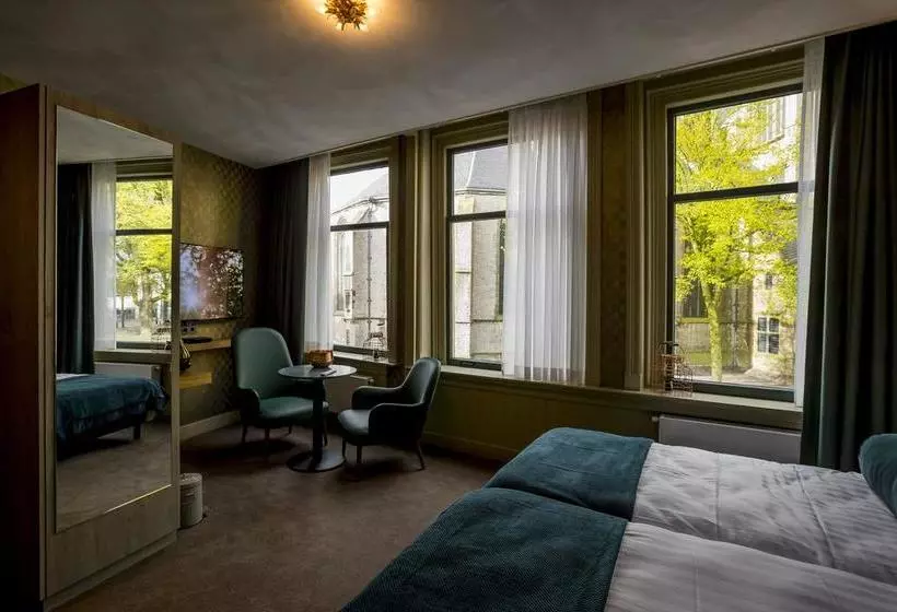 هتل Slapen Bij Hofman