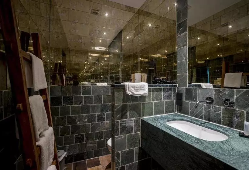 هتل Slapen Bij Hofman