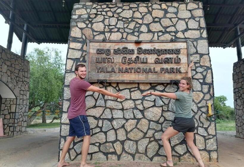 فندق Wild Breeze