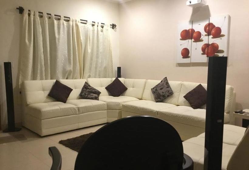 تختخواب و صبحانه Che S House