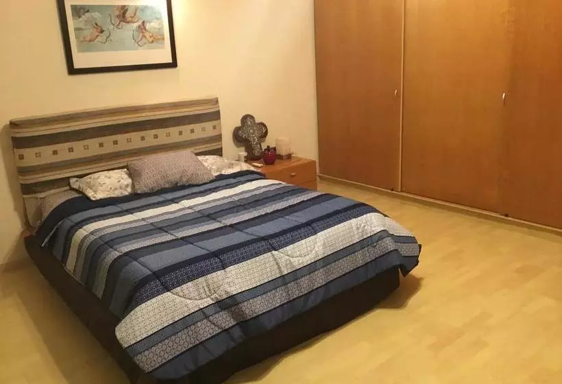 تختخواب و صبحانه Che S House