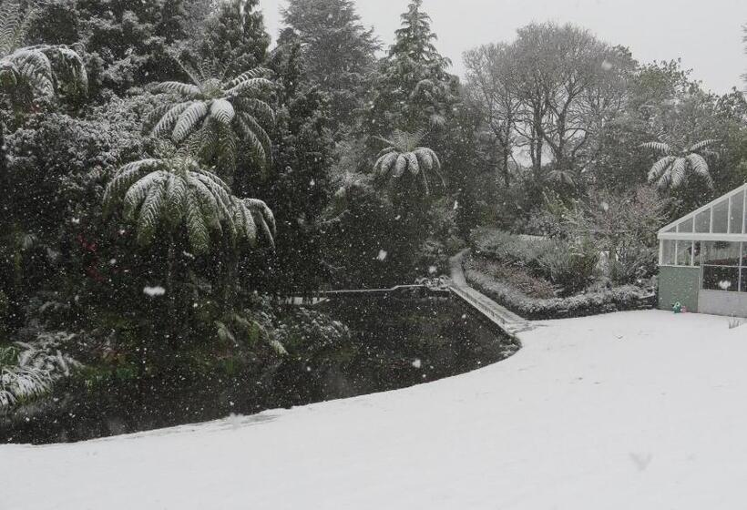 Brecon Pond Bed & Breakfast