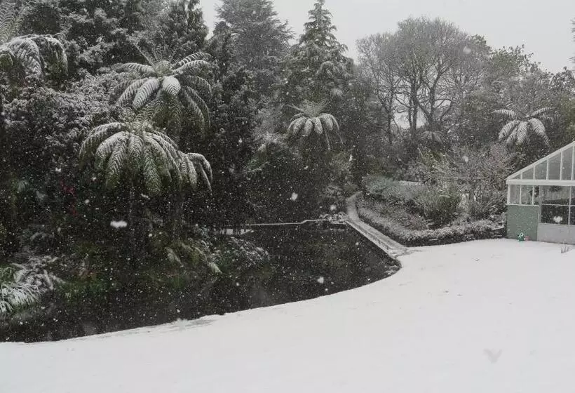 Brecon Pond Bed & Breakfast