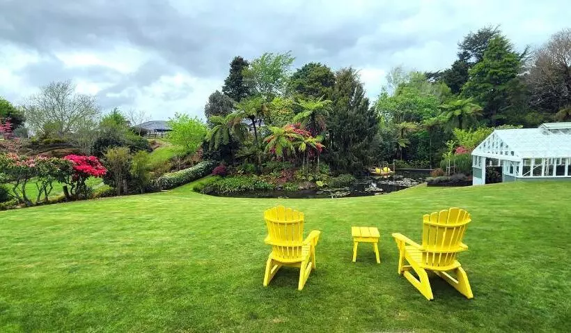 Brecon Pond Bed & Breakfast