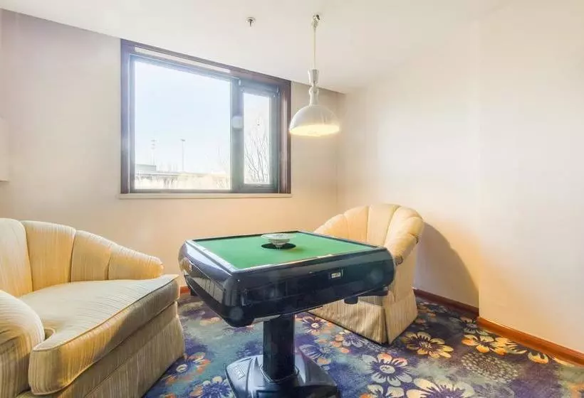 Hotelli Airport Linkong Wise