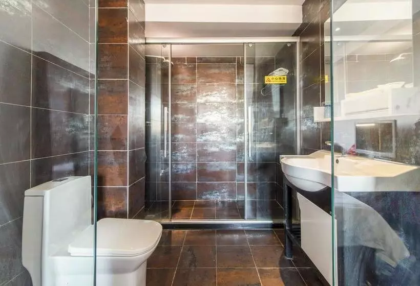 Hotelli Airport Linkong Wise