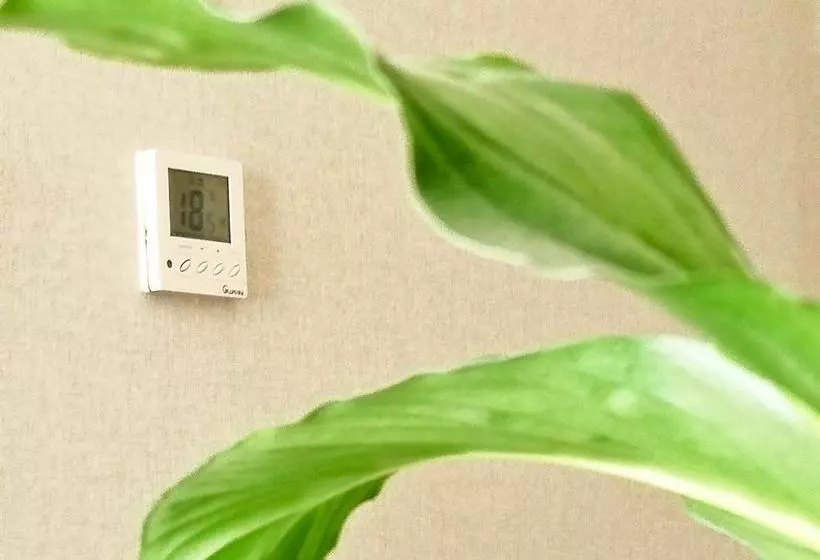 Hotelli Airport Linkong Wise