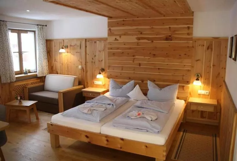Hotelli Pension Schusterpeter
