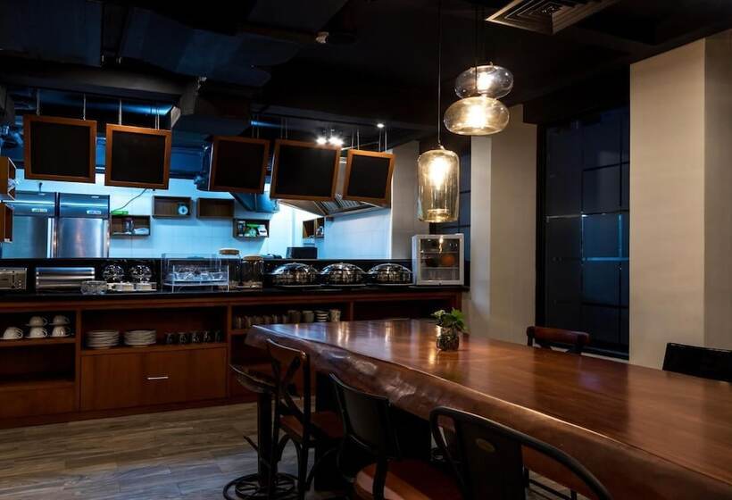 בית מלון כפרי S Loft Manado