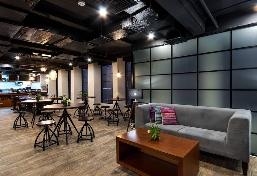 בית מלון כפרי S Loft Manado