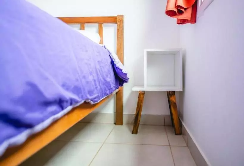 Oshovia Hostel