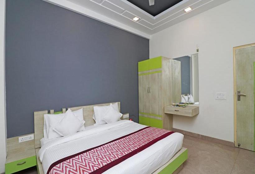 Oyo 10668 Hotel Viditva 3