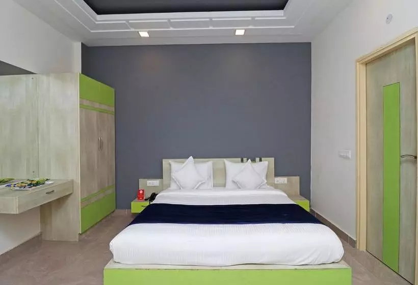 Oyo 10668 Hotel Viditva 3