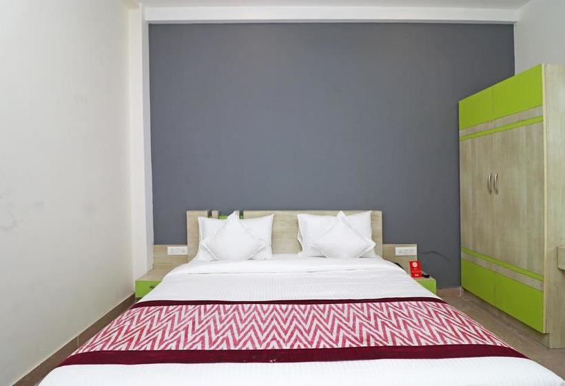 Oyo 10668 Hotel Viditva 3