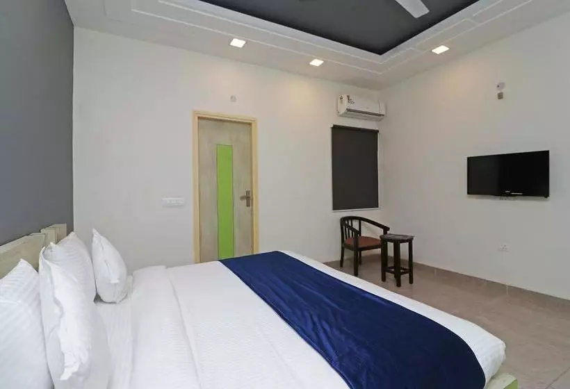 Oyo 10668 Hotel Viditva 3