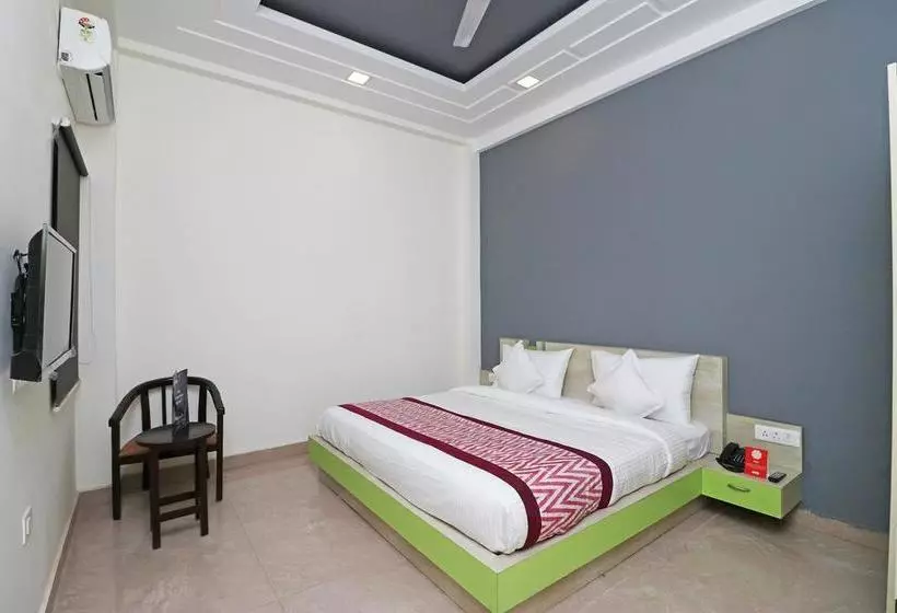 Oyo 10668 Hotel Viditva 3