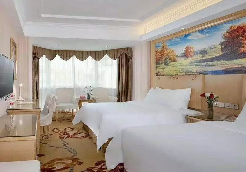 Vienna Hotel Huizhou Railway Station