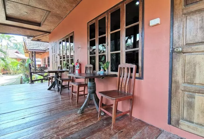 ホテル Lanta Whiterock Resort