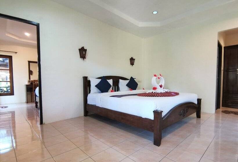 בית מלון כפרי Lanta Whiterock Resort