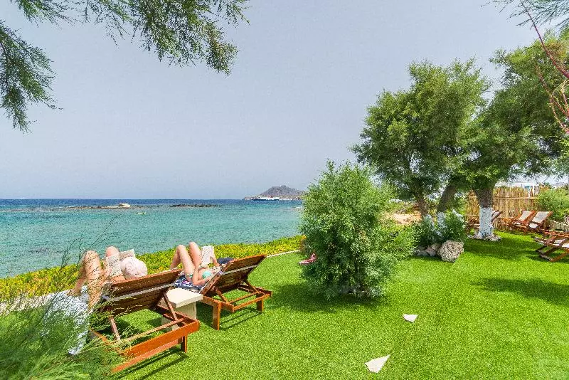 ホテル Niki-savvas