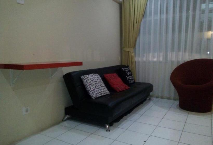 הוסטל The Jarrdin Apartment By Omami