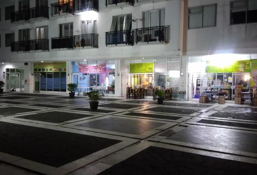 הוסטל The Jarrdin Apartment By Omami