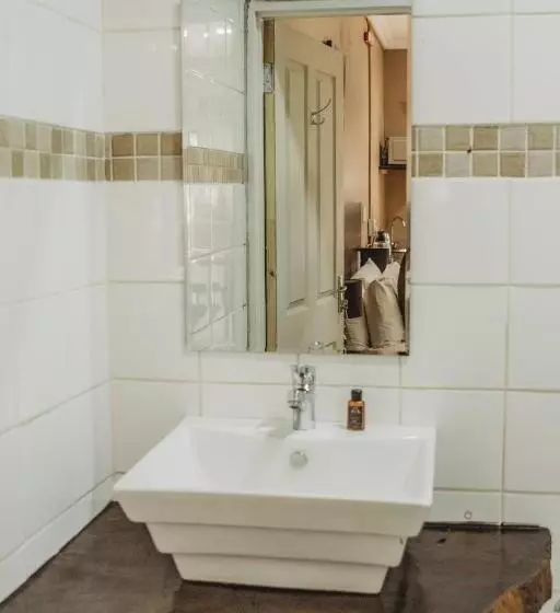 Aamiaismajoitus (B&B) Casa Leitao Lodge