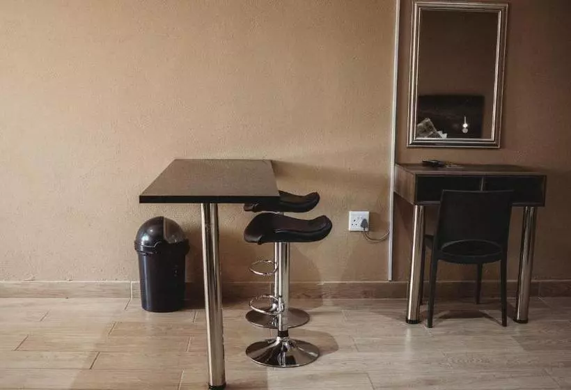 Aamiaismajoitus (B&B) Casa Leitao Lodge