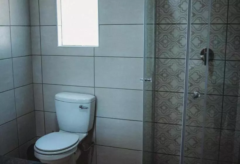 Aamiaismajoitus (B&B) Casa Leitao Lodge